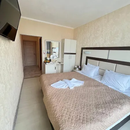 Family Complex Gallery - Sunny 3*