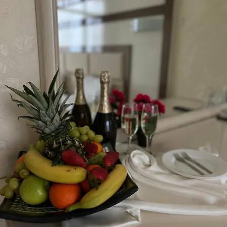 Family Gallery Hotel